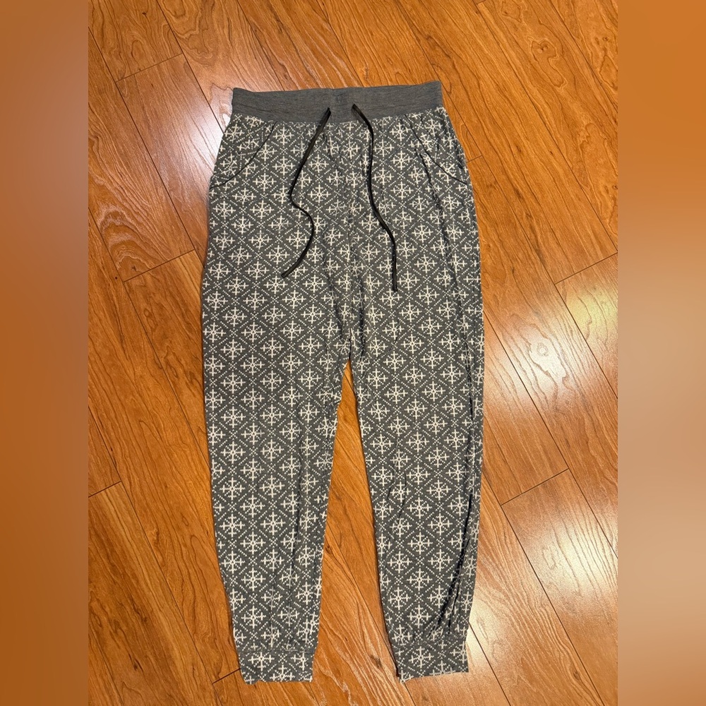 GAP Jogger Pajama Pants Winter Snowflake XS Extra Small EUC